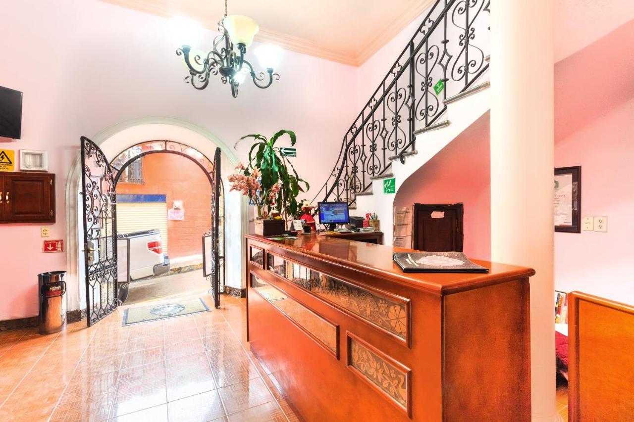 Capital O Casa Real Hotel Huauchinango Exterior photo